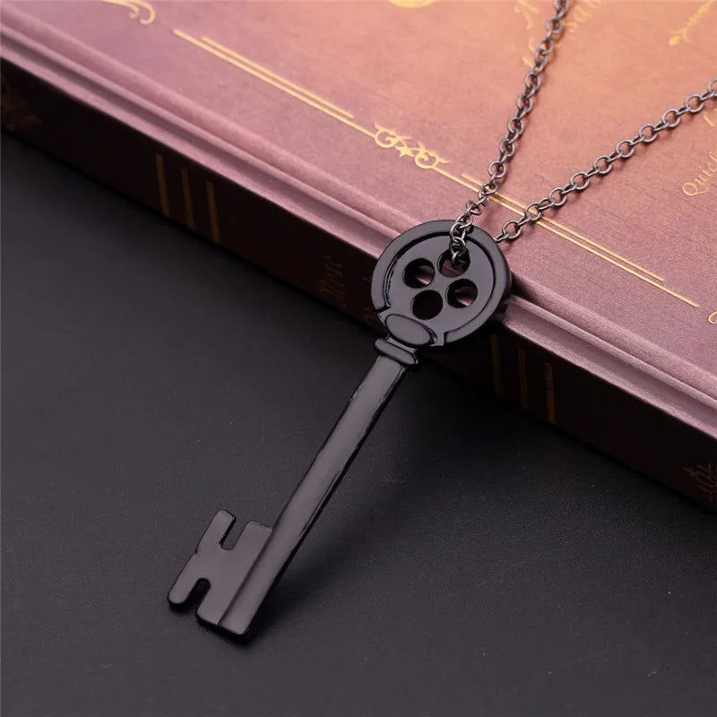 Collar para hombre con colgante de llave negra