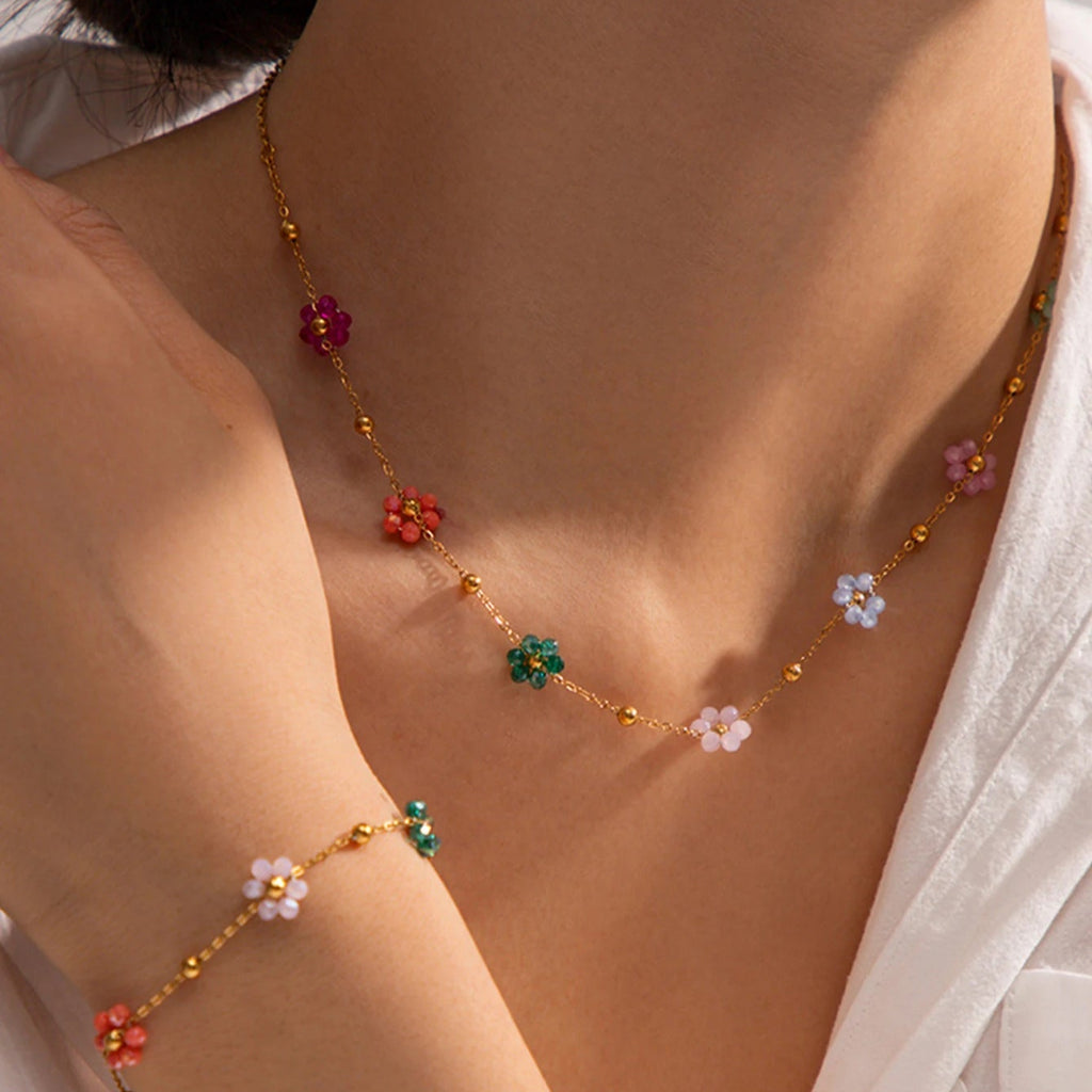 Collar Gargantilla con Colgante de Flores de Colores