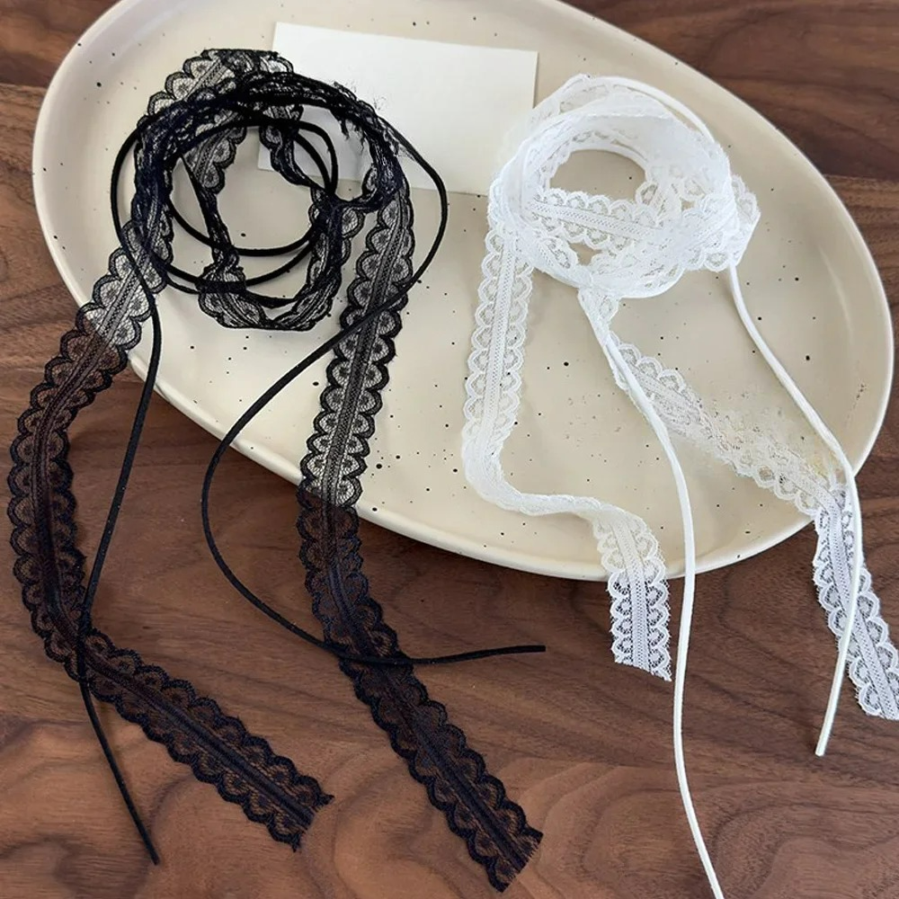Collar gargantilla con colgante de lazo 