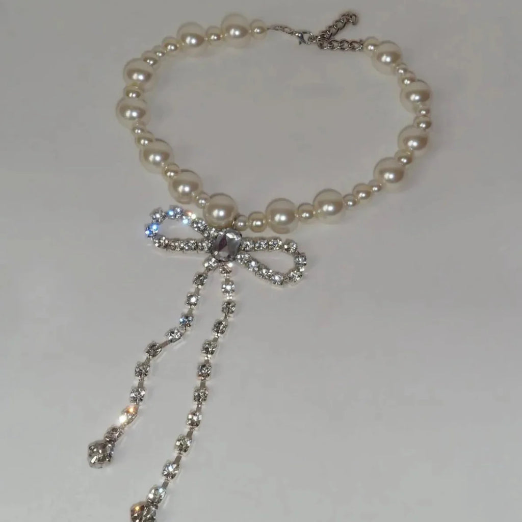 Collar tipo gargantilla con colgante de lazo mariposa de strass