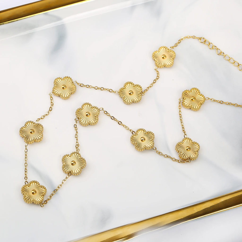 Collar Gargantilla con Colgantes de Trébol de 5 Hojas