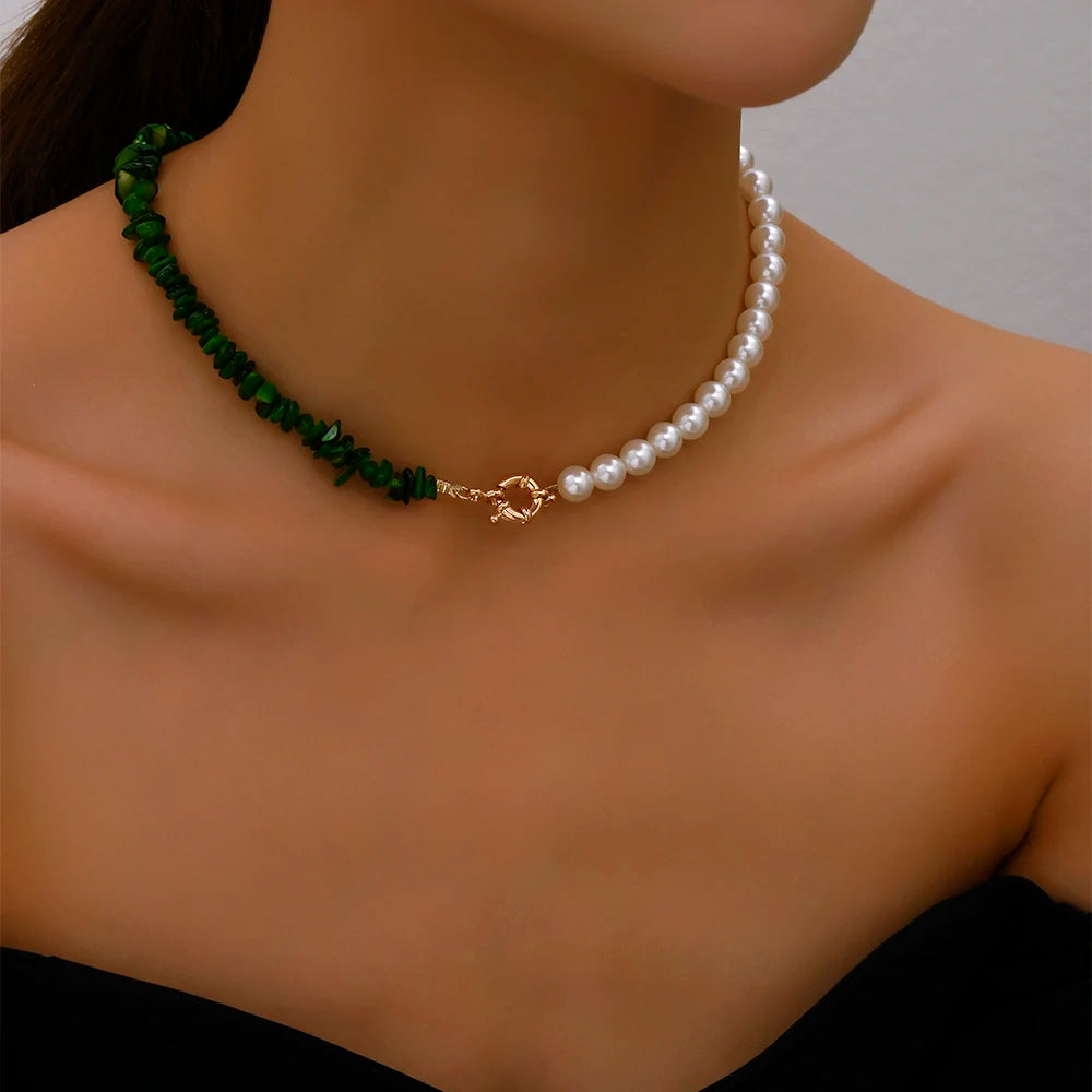 Collar Gargantilla de Estilo con Colgante de Perlas verdes
