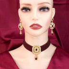 Collar choker de perlas con colgante y pendientes colgantes árabes rojos