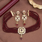 Collar choker de perlas con colgante y pendientes colgantes árabes rojos