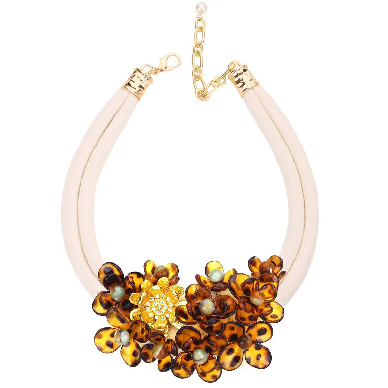 Collar Gargantilla Étnico con Bonito Colgante