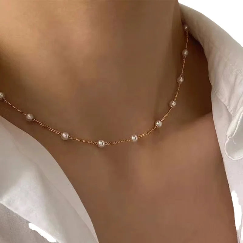 Collar Gargantilla de Mujer con Perlas doradas