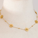 Collar Gargantilla con Colgante de Flores oro