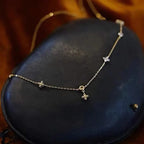 Collar Gargantilla Colgante Flor en Circonio plata