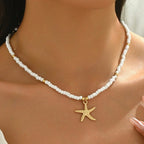 Collar tipo gargantilla con concha y estrella de mar blancas, perlas finas