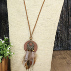 Collar Estilo Bohemio con Colgante de Pluma