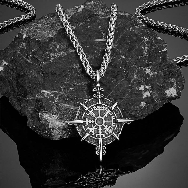 Collar vikingo con colgante brújula Vegvisir plata