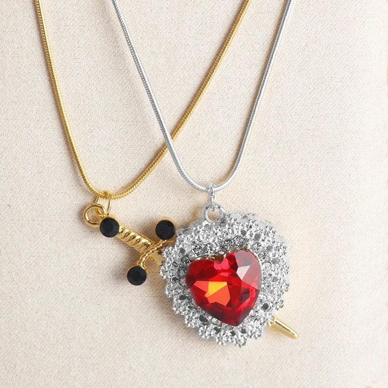 Collares para Parejas Corazón y Espada 