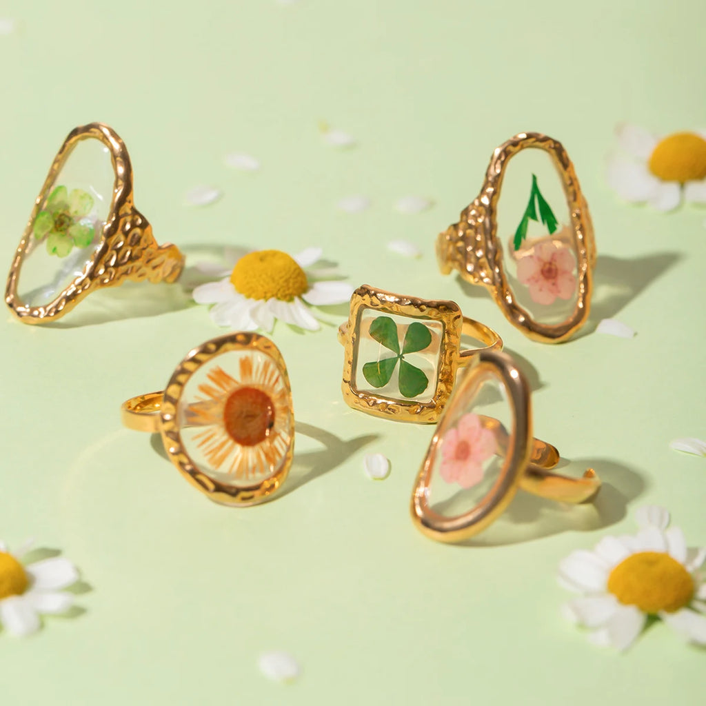 Gran Anillo de Flor en Marco Transparente