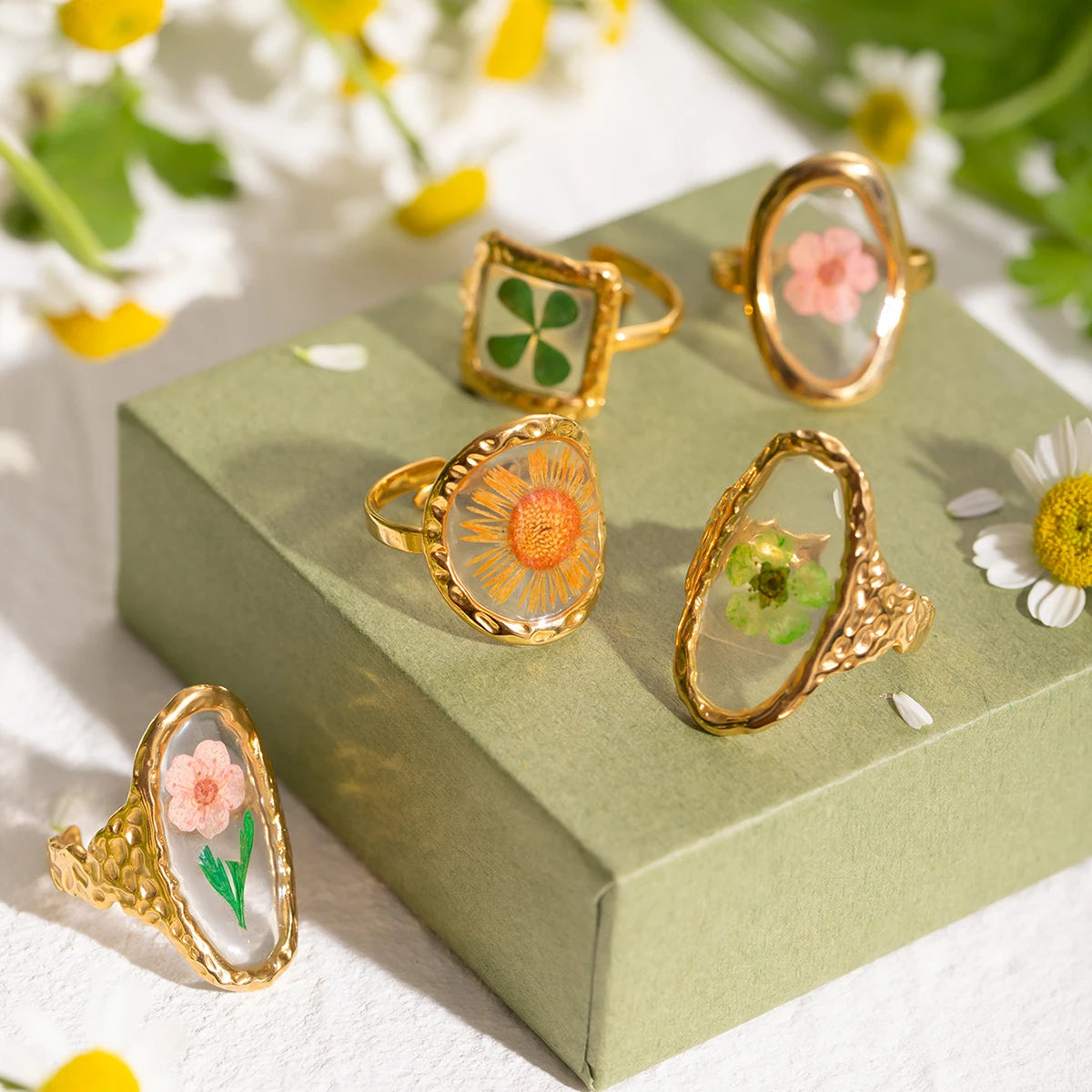 Gran Anillo de Flor en Marco Transparente