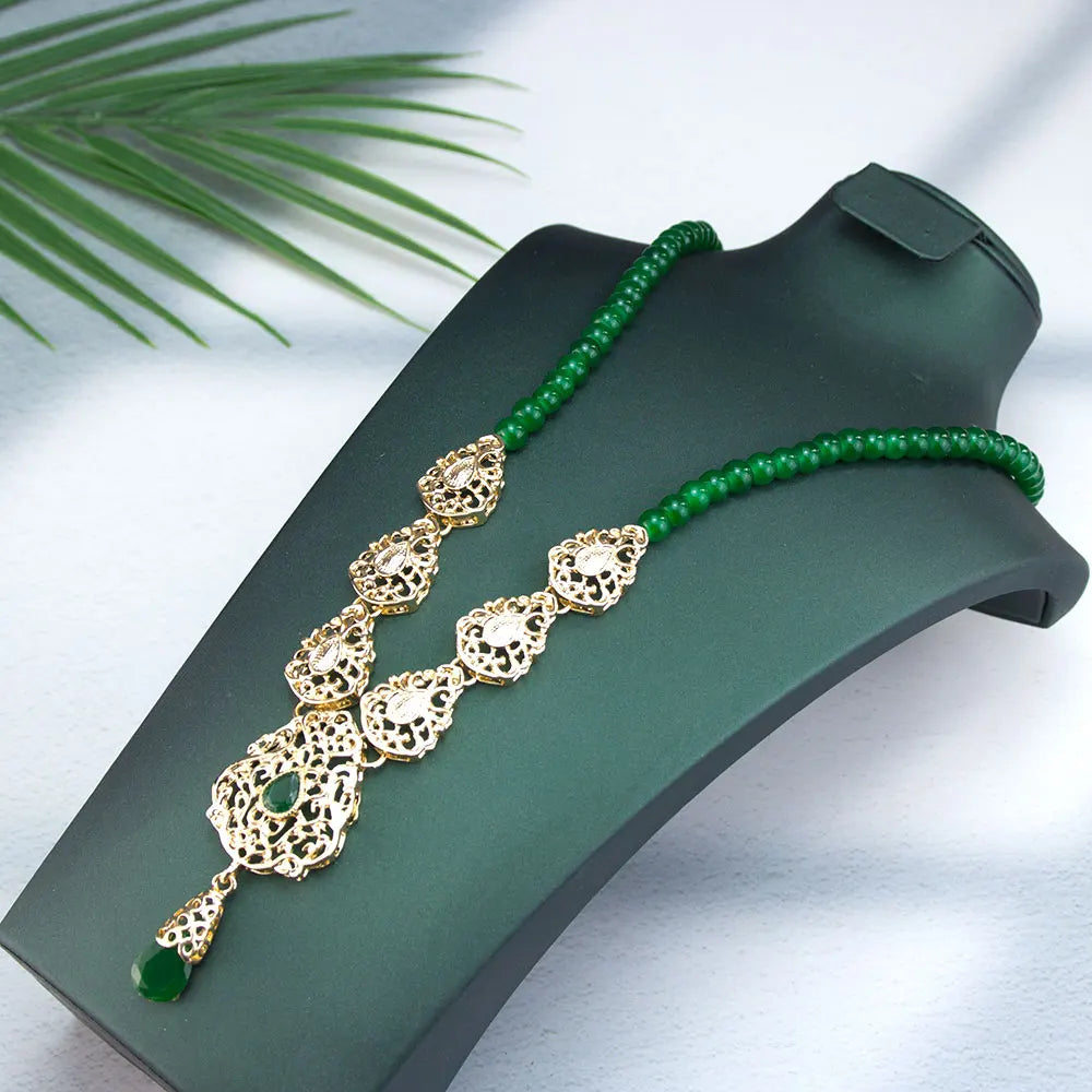 Collar largo con colgante tradicional de boda árabe verde
