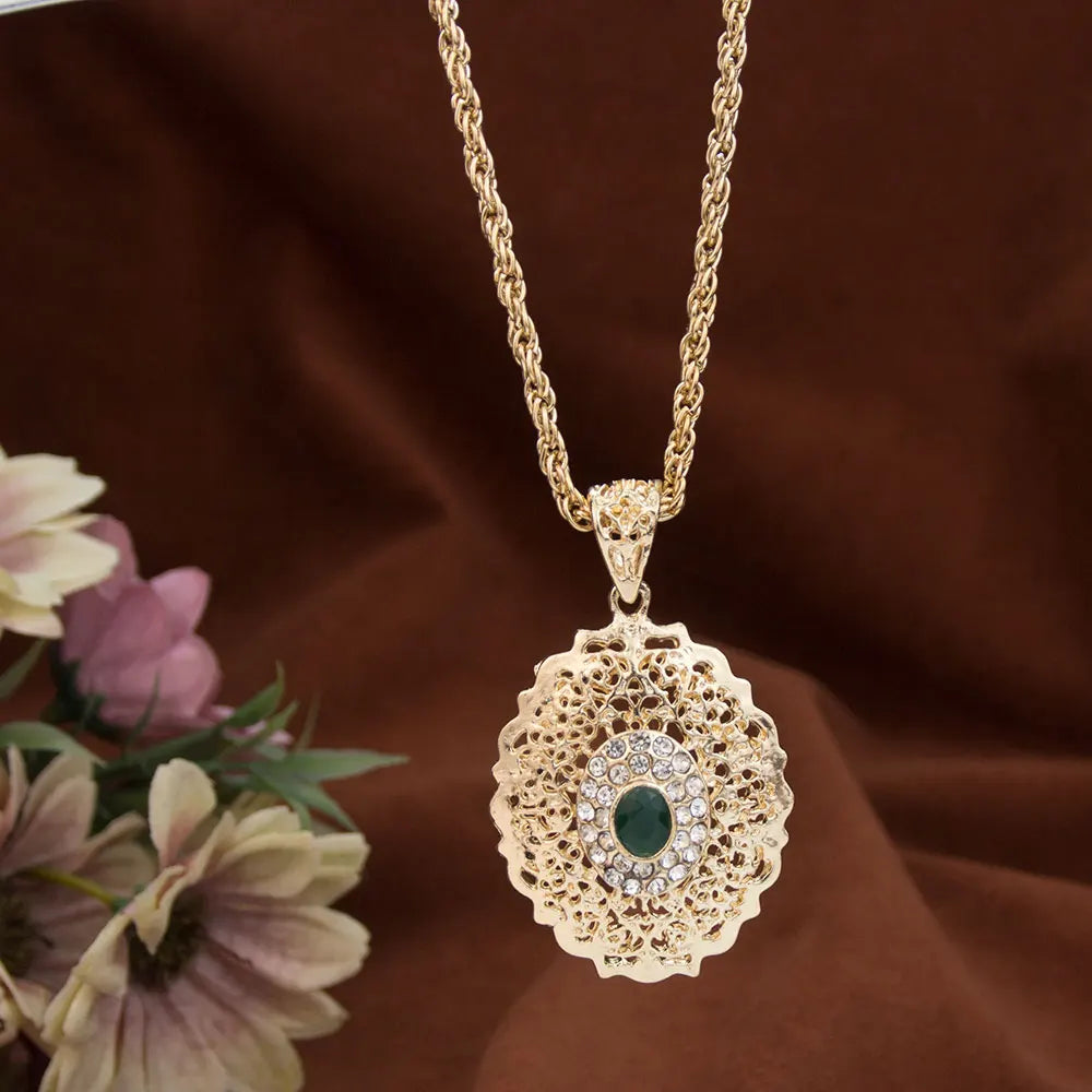 Collar largo con colgante dorado tradicional árabe verde