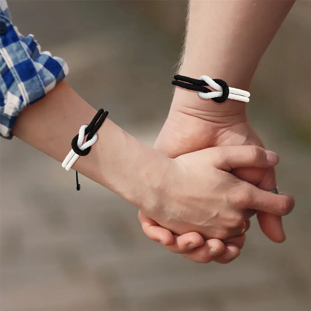 Lote de 2 pulseras de nudo para pareja blanco y negro