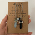Lote de 2 Collares con Colgante de Piedra para Pareja blanco y negro 1