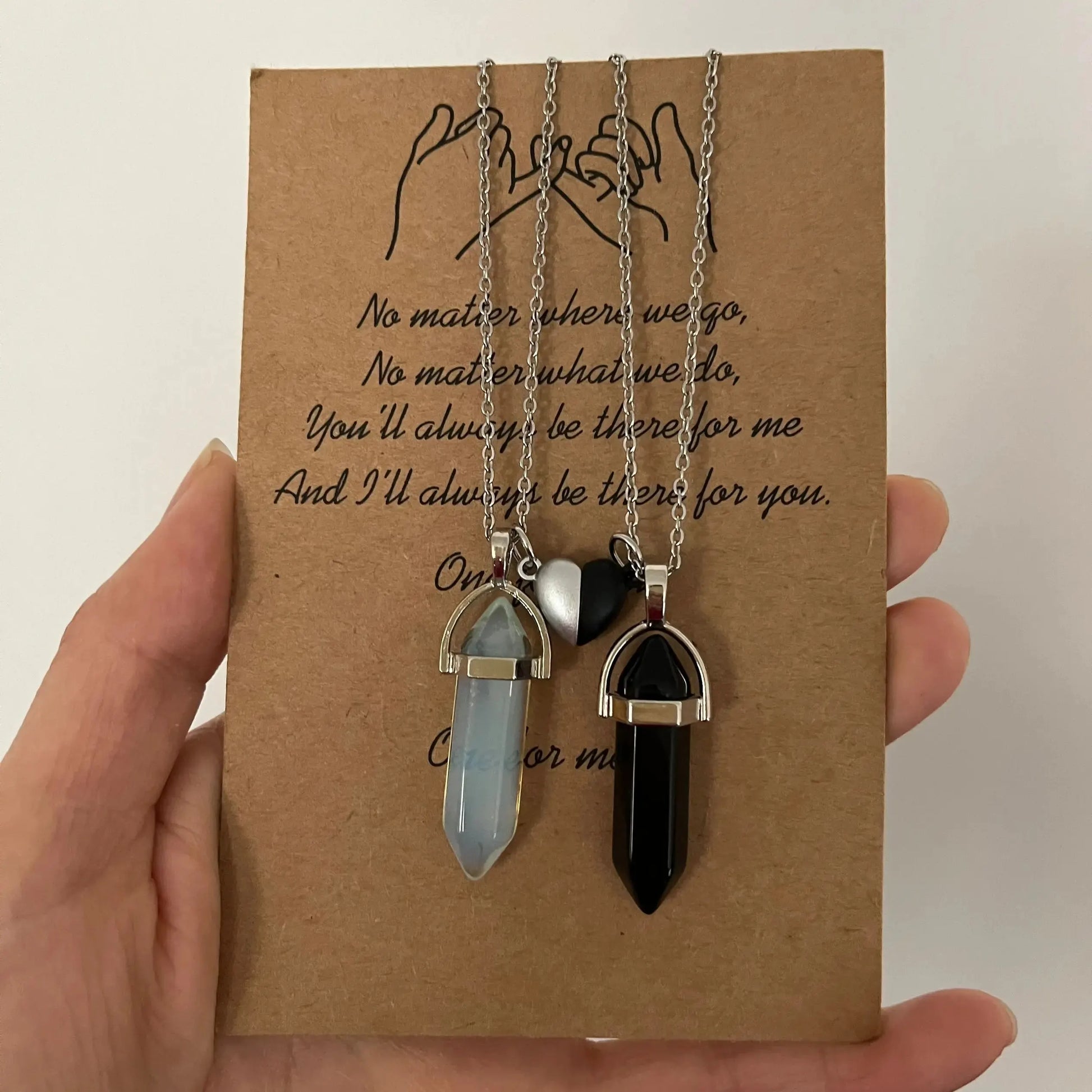 Lote de 2 Collares con Colgante de Piedra para Pareja blanco y negro 1