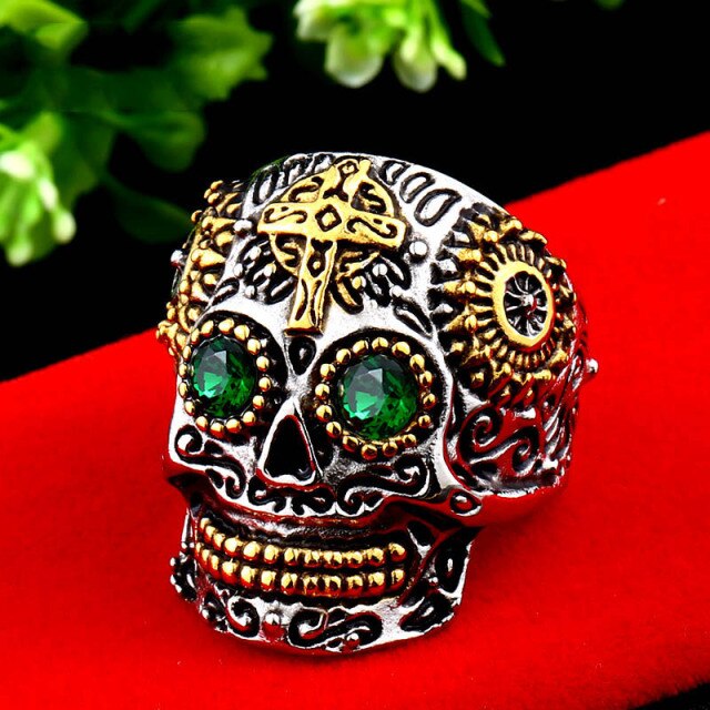 Anillo Cabeza de Muerto Mexicana ojos verdes