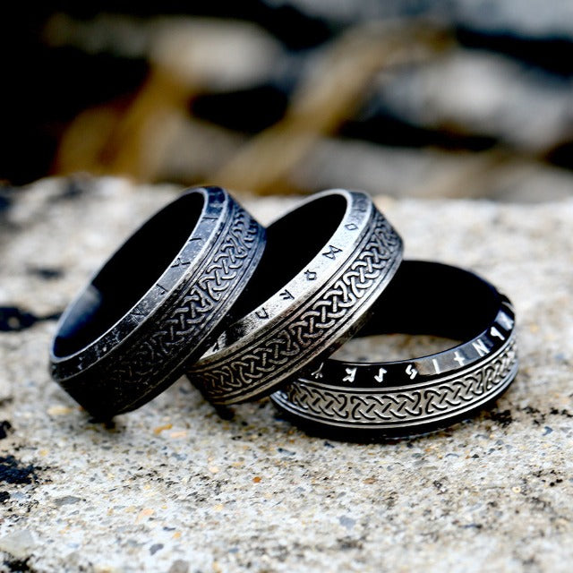 Anillo Vikingo Antiguo con Runas