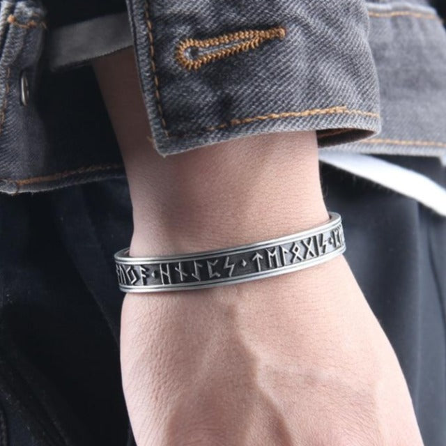 Pulsera de runas vikingas