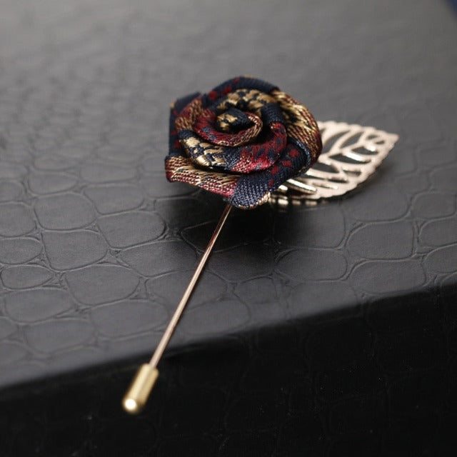 Broche de traje rosa multicolor 