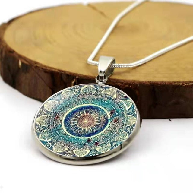 Collar con Colgante Mandala