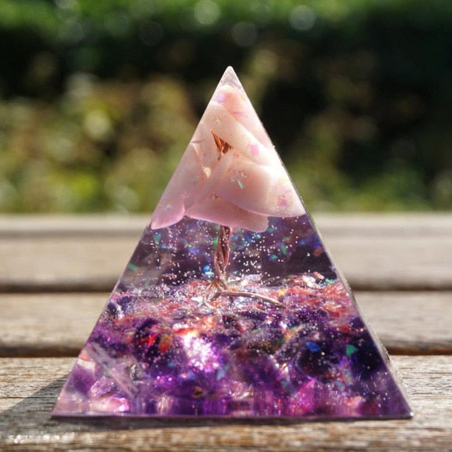 Pirámide Orgonite Protección & Meditación violeta